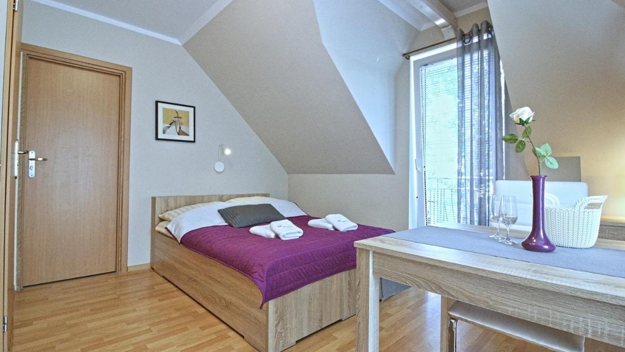 Lc Pokoje & Apartamenty Pobierowo Exteriör bild