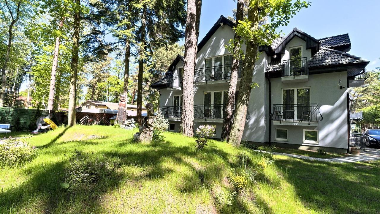 Lc Pokoje & Apartamenty Pobierowo Exteriör bild