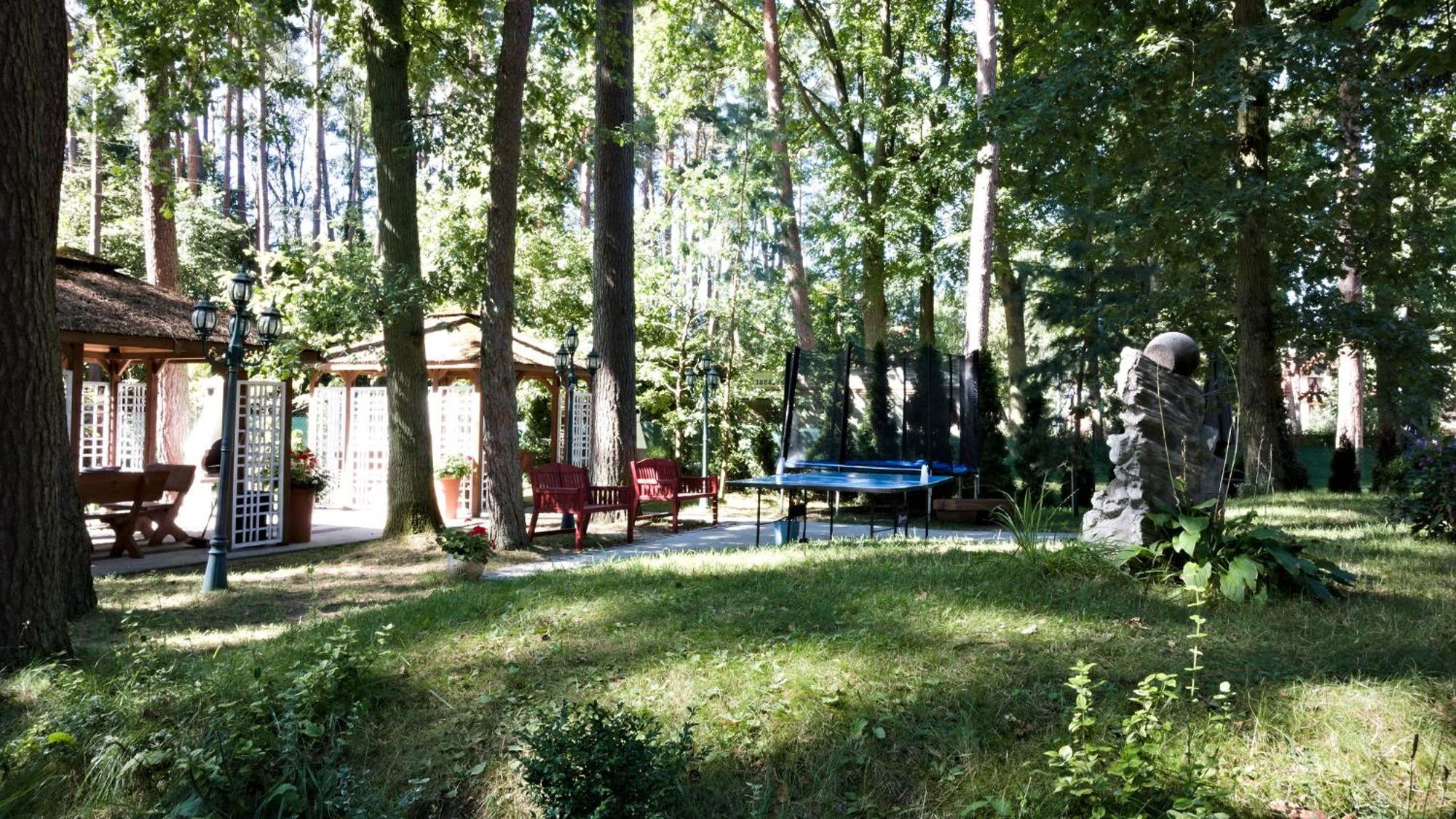 Lc Pokoje & Apartamenty Pobierowo Exteriör bild