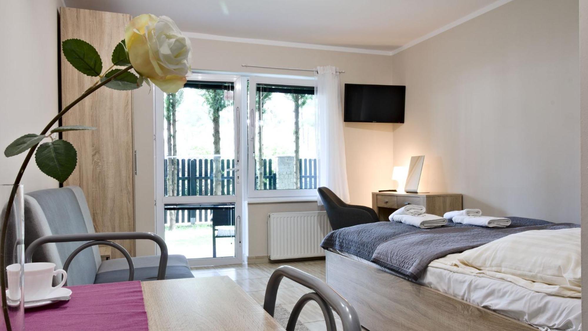 Lc Pokoje & Apartamenty Pobierowo Exteriör bild