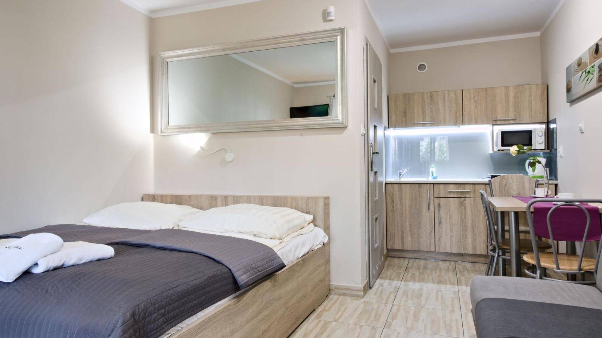 Lc Pokoje & Apartamenty Pobierowo Exteriör bild