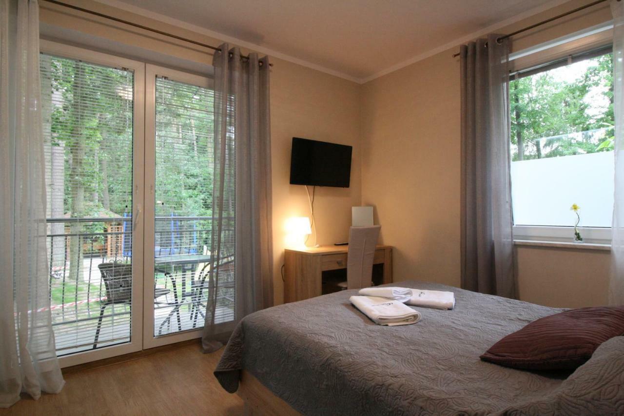 Lc Pokoje & Apartamenty Pobierowo Exteriör bild