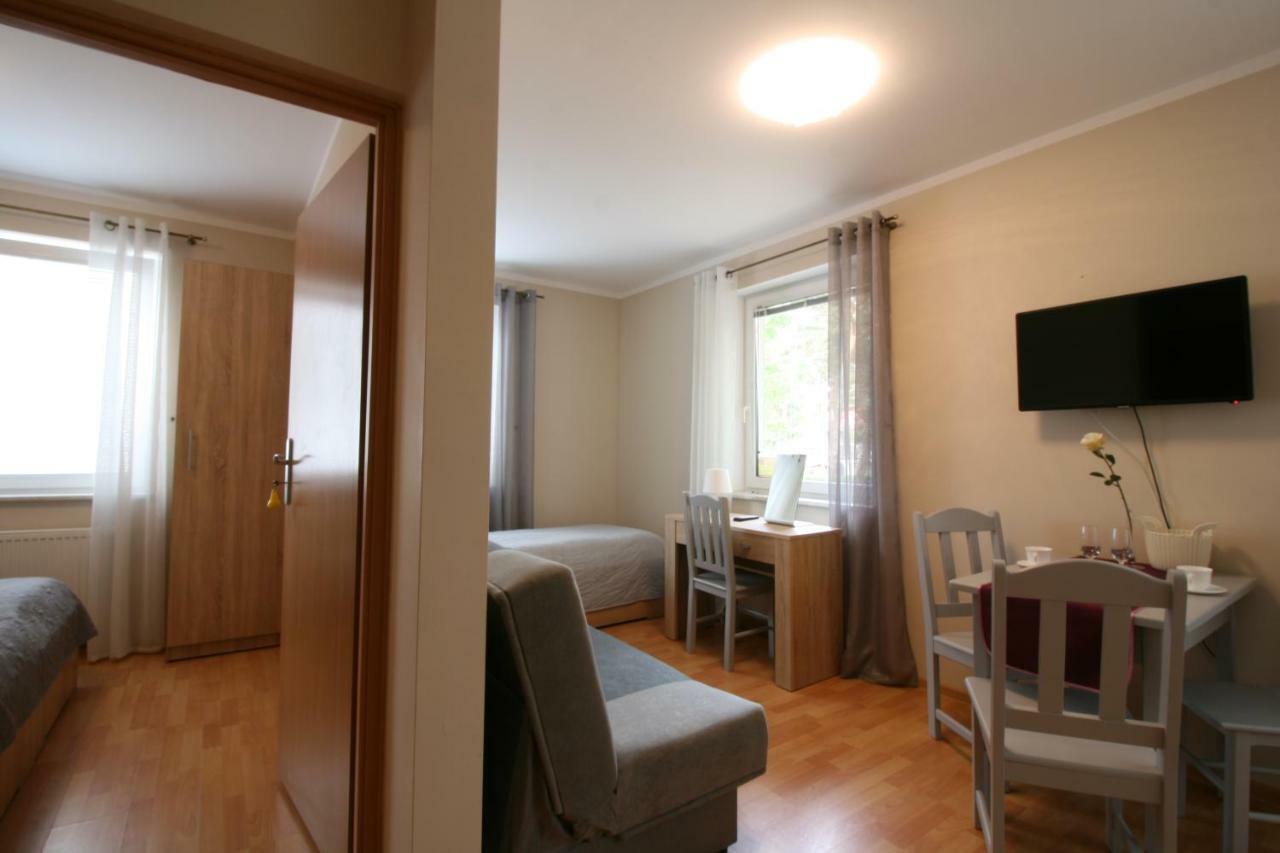 Lc Pokoje & Apartamenty Pobierowo Exteriör bild